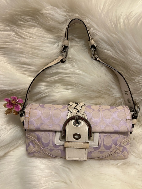 Coach Handbags - RARE COACH Y2K LILAC SOHO HAMPTON DEMI BAGUETTE M050-6280